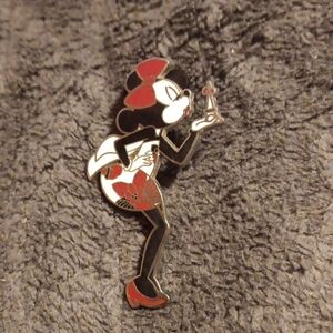 Disney Minnie Mouse Black & Red Enamel Pin